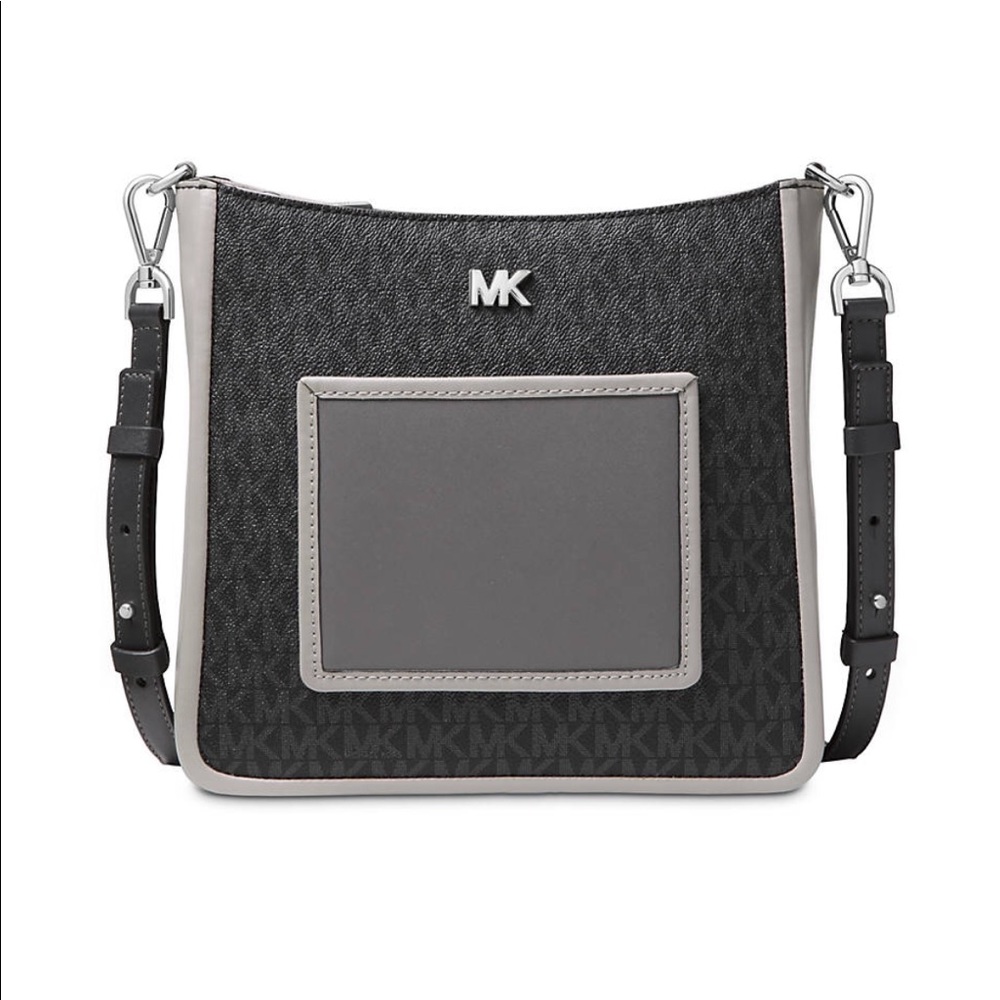 Michael Kors Messenger Crossbody